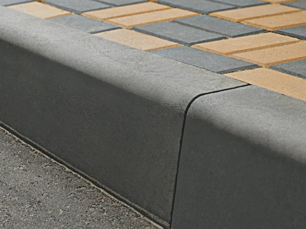 Продажа дорожного бордюра в Кировске