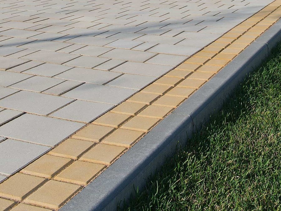 Продажа тротуарного бордюра в Кировске